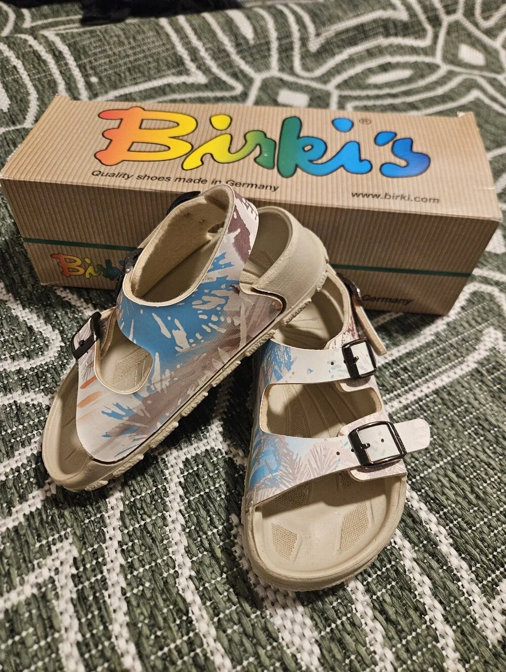 NIB Vintage Birki’s by Birkenstock Aruba Kids Sandals Palm Taupe EU 28 / US 10